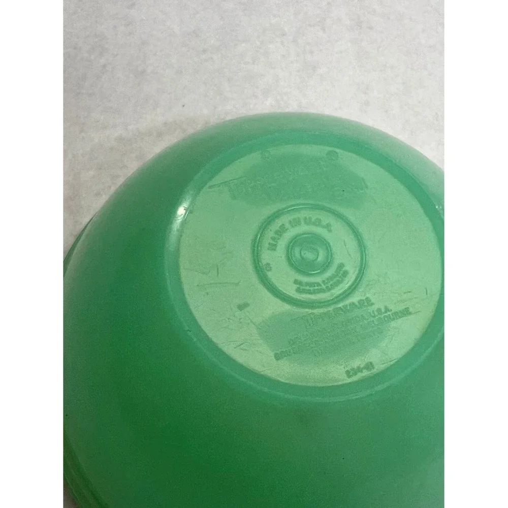 Vintage Tupperware Wonderlier Bowl 234-21 Jadeite Green with Lid 6 Inch USA